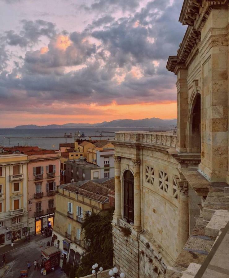 Cagliari Centro Citta Rooms Exterior foto